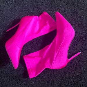 Forever 21 hot pink size 8